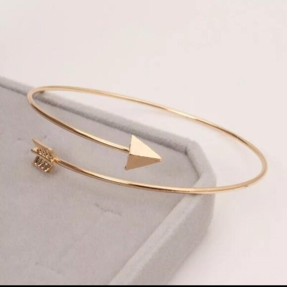 Arrow Stacking Layering Arm Jewelry Bangle - Picture 3 of 6